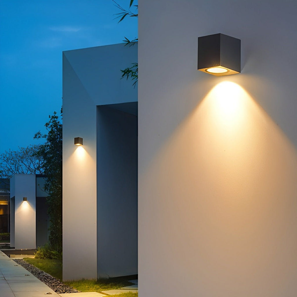 Contemporary Black Aluminum Outdoor Wall Lights | Waterproof LED Garden Lighting for Courtyards and Villa Facades 3