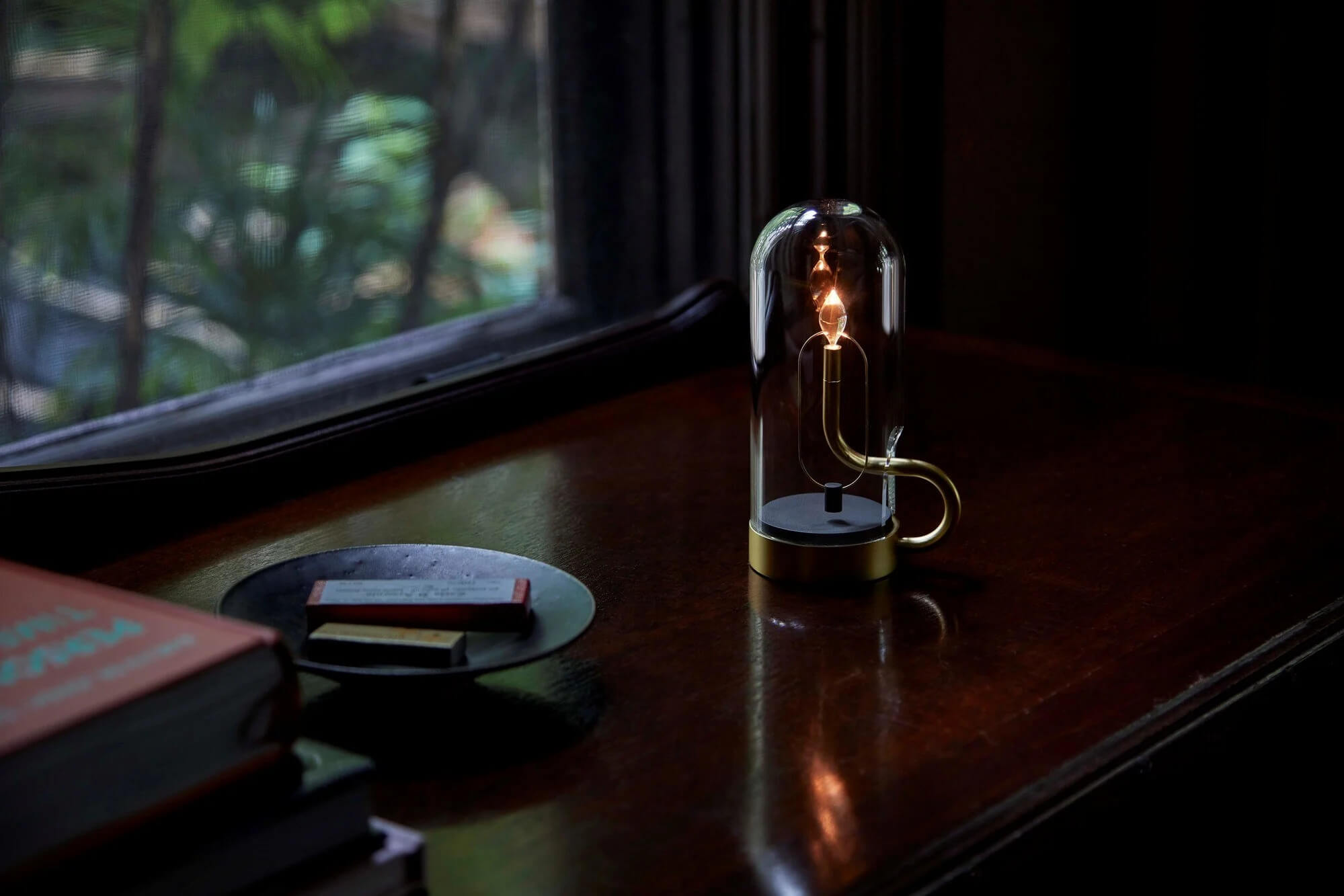 Modern Aluminum and Glass Table Lamp | Battery Operated Portable Light for Living Room 4