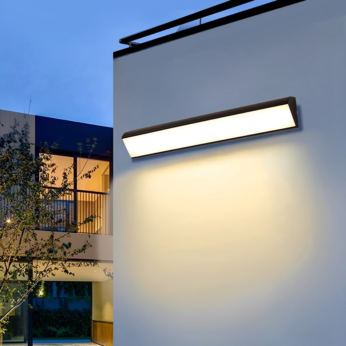 Modern Black Aluminium Outdoor Wall Light | Waterproof LED Strip Fixture for Garden and Patio 0