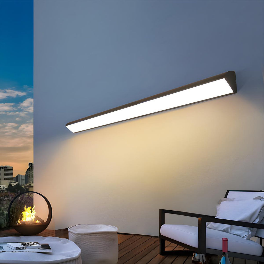 Modern Black Aluminium Outdoor Wall Light | Waterproof LED Strip Fixture for Garden and Patio 1