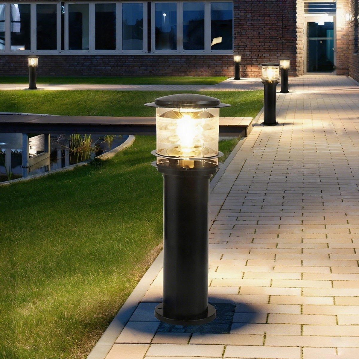 Modern Die-Cast Aluminium LED Outdoor Lamp Post | Waterproof Tiered Garden Light for Patios and Pathways 9